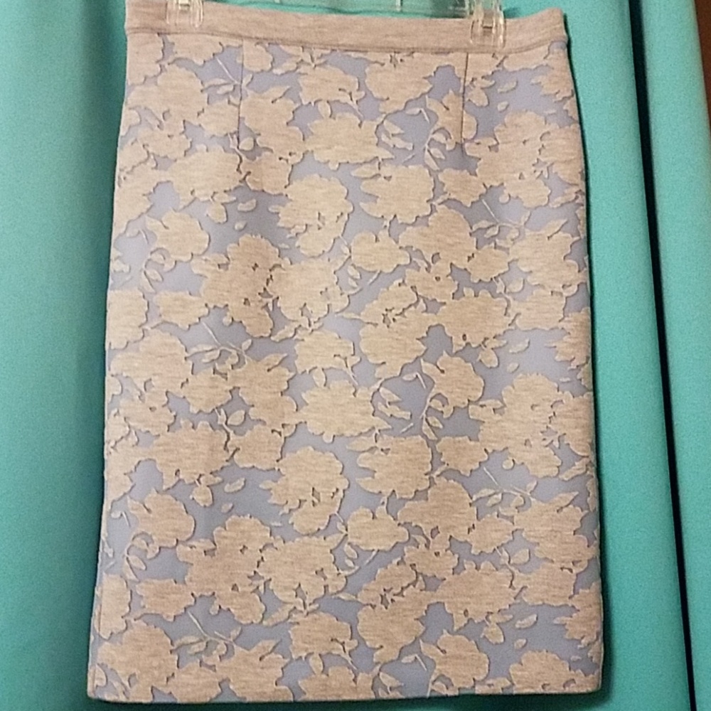 Pencil skirt💙